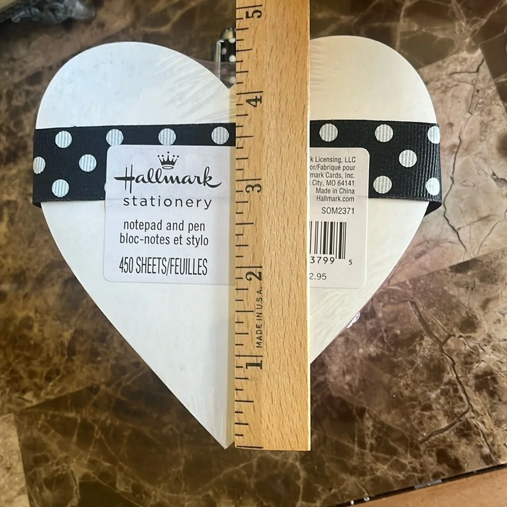 Brand New Hallmark Stationary Heart Red Polka Dot Floral 500-Sheet Note Pad Pen